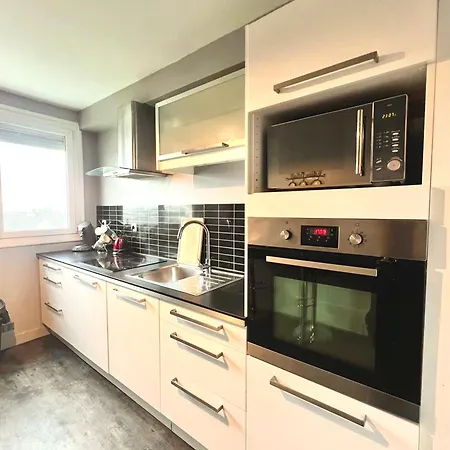 Proche Gare, 6 Voyageurs Et Stationnement Gratuit