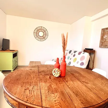 Proche Gare, 6 Voyageurs Et Stationnement Gratuit *