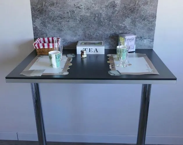 Proche Gare, 6 Voyageurs Et Stationnement Gratuit Реймс