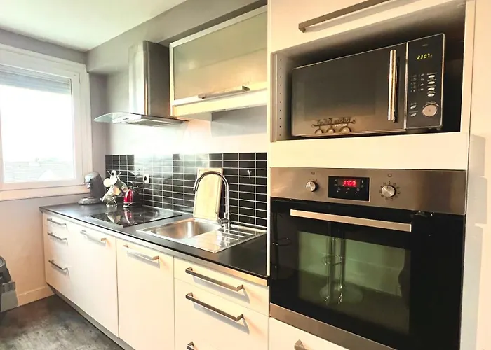 Proche Gare, 6 Voyageurs Et Stationnement Gratuit